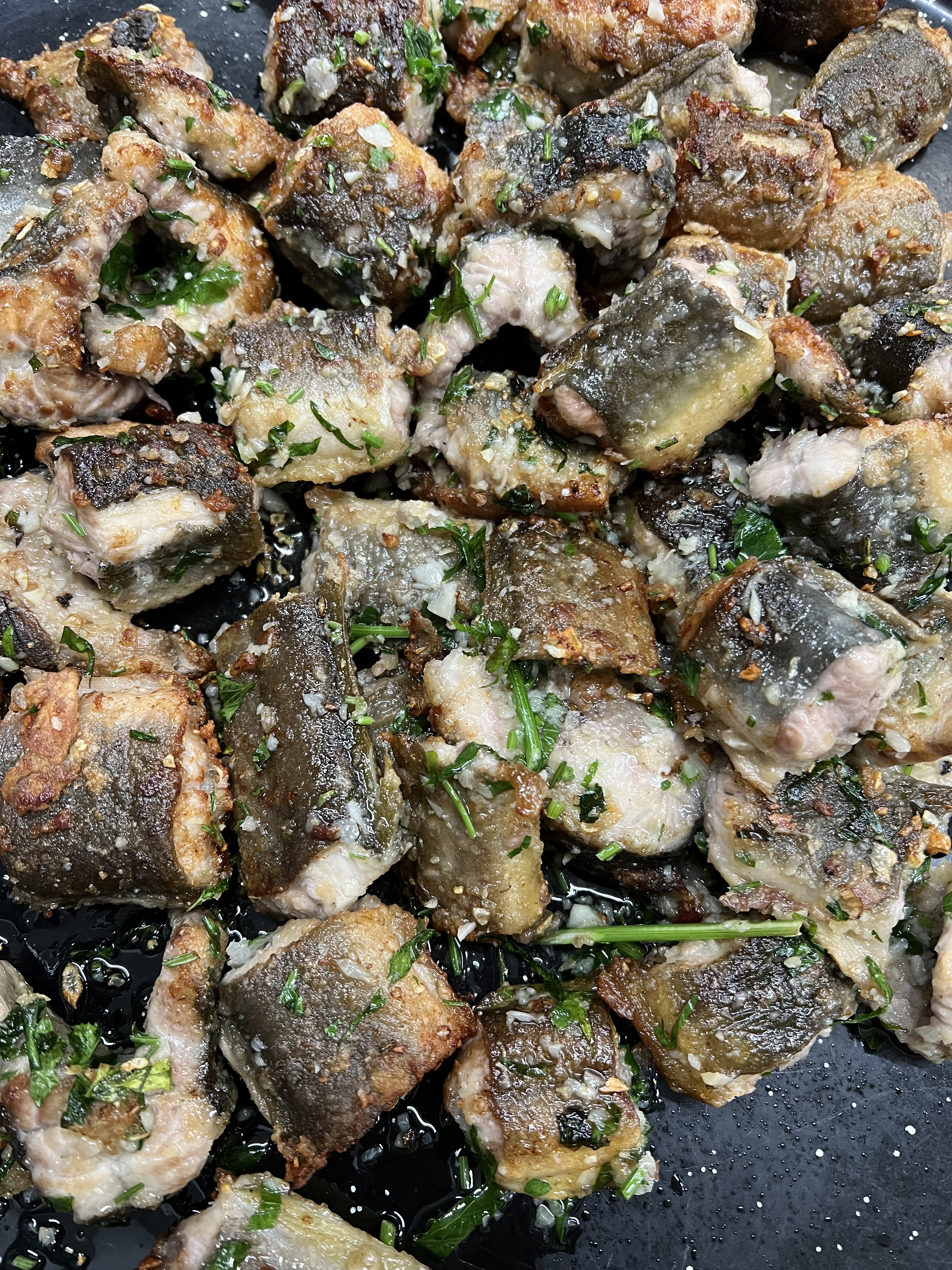 ANGUILLES A LA PERSILLADE 